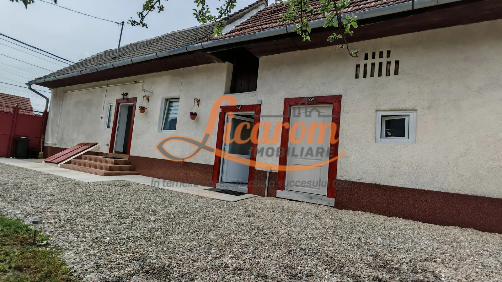 Descriere miniatură 10