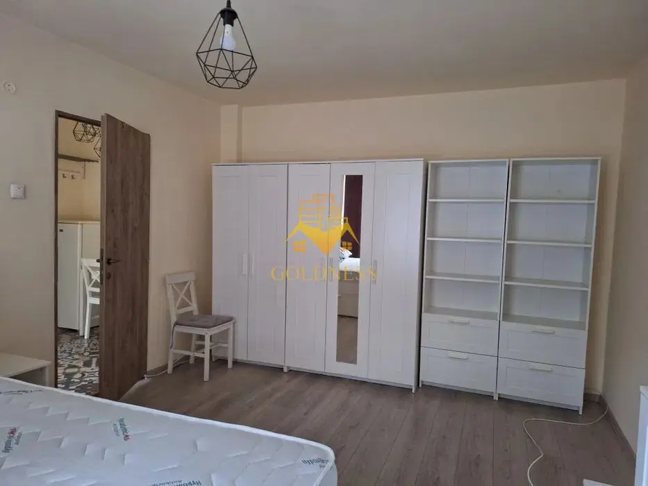 Descriere miniatură 2