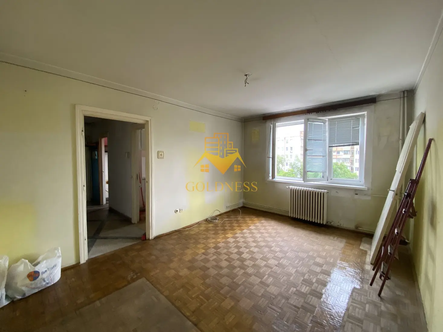 Apartament 2 camere decomandate orientat Sud, et 3/4, P-ta M. Viteazu