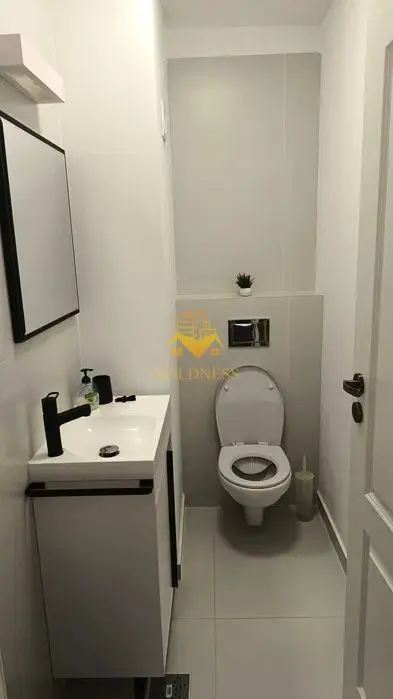 Descriere miniatură 7