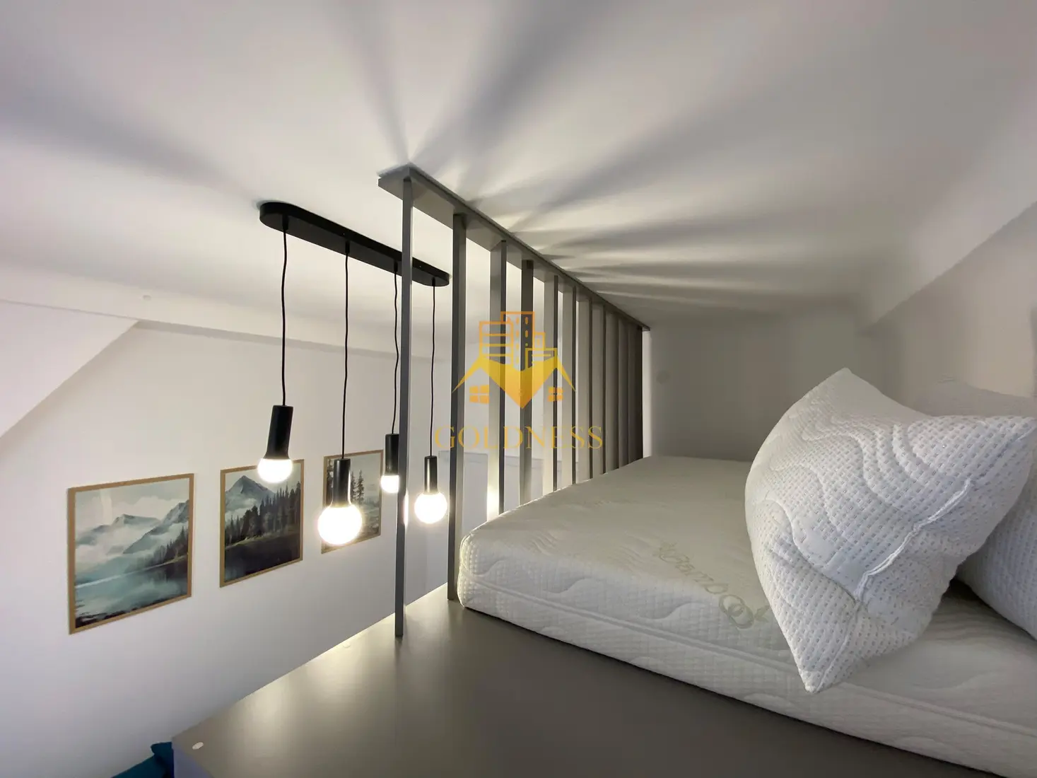 Descriere miniatură 4