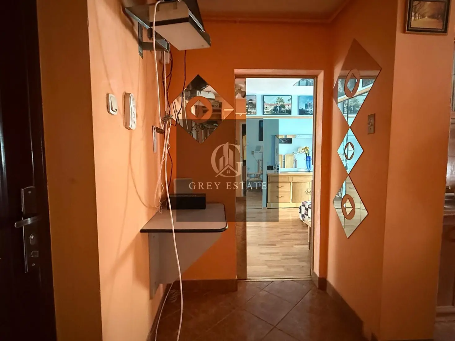 Descriere miniatură 6